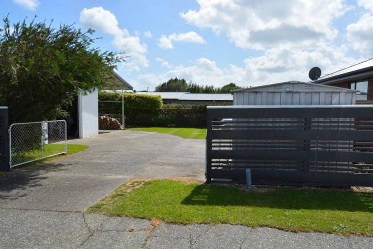 Photo of property in 2 Medway Street, Kingswell, Invercargill, 9812