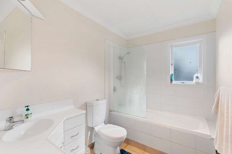 Photo of property in 8b Warriston Avenue, Waiuku, 2123