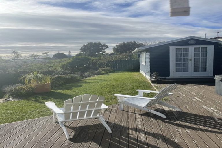 Photo of property in 9 Kaitawa Street, Waikanae Beach, Waikanae, 5036