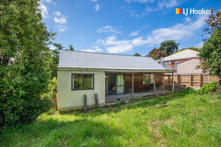 Photo of property in 24 Cooper Street, Mornington, Dunedin, 9011