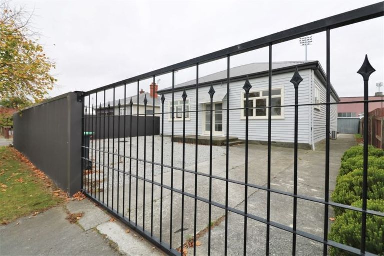 Photo of property in 39 Raymond Street, West End, Timaru, 7910