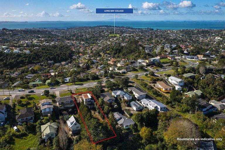 Photo of property in 1016 East Coast Road, Fairview Heights, Auckland, 0630