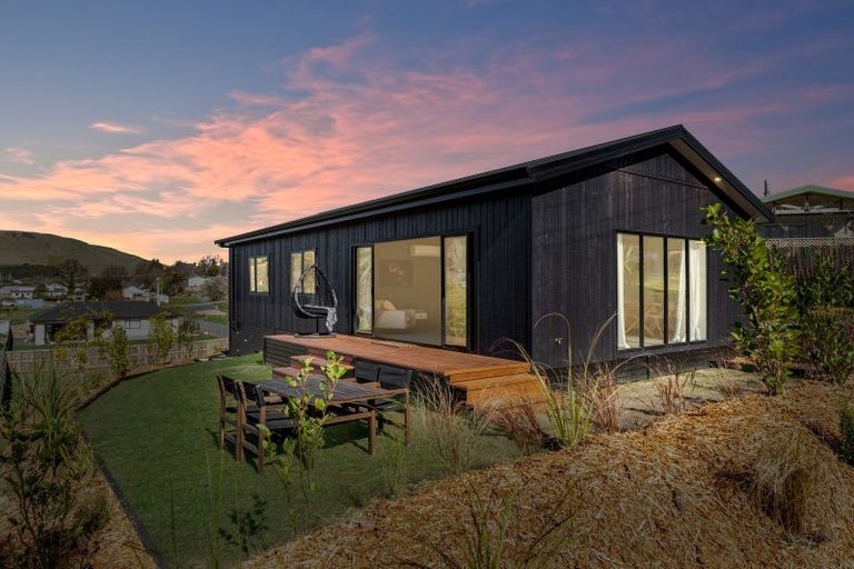 Photo of property in 28 Stromness Street, Palmerston, 9430