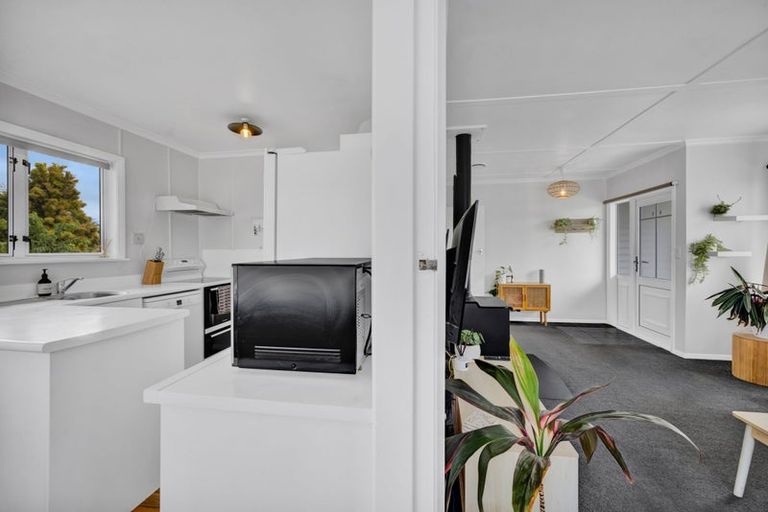 Photo of property in 37 Antonio Street, Stratford, 4332