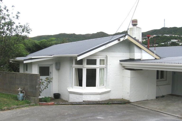 Photo of property in 3a Aplin Terrace, Ngaio, Wellington, 6035