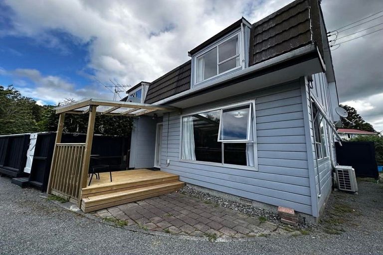 Photo of property in 3/1232 High Street, Taita, Lower Hutt, 5011