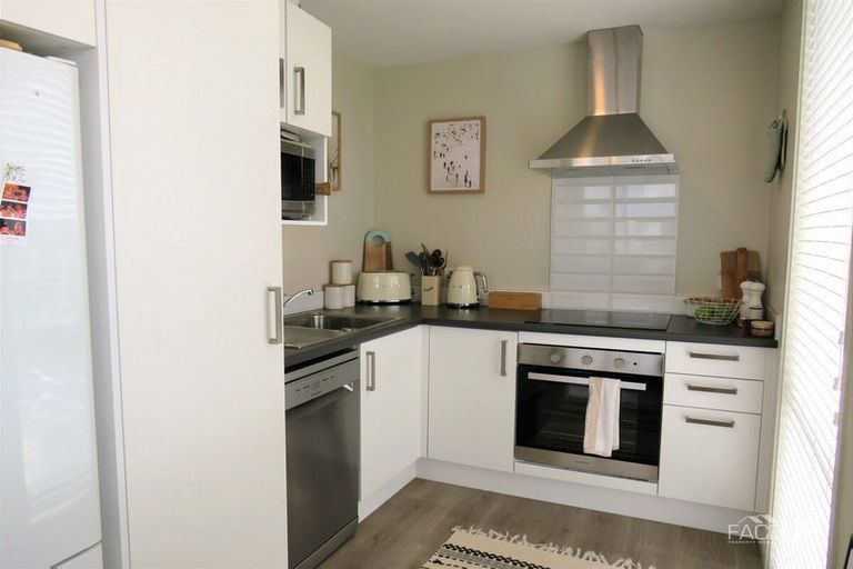 Photo of property in 6/22 Kerewhenua Crescent, Hobsonville, 0616