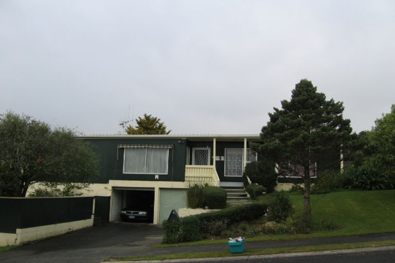 Photo of property in 48 Russleigh Drive, Dinsdale, Hamilton, 3204