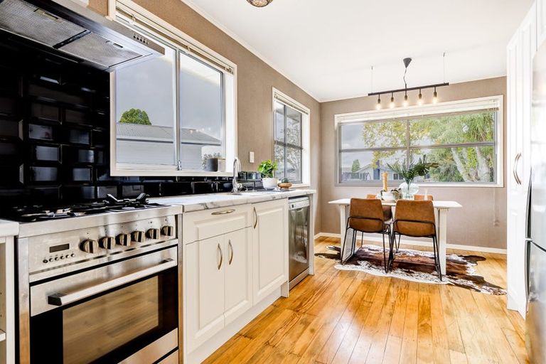 Photo of property in 36 Rosalind Street, Deanwell, Hamilton, 3206