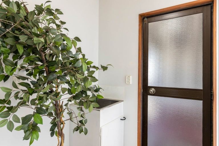 Photo of property in 2/23 Record Street, Fitzroy, New Plymouth, 4312