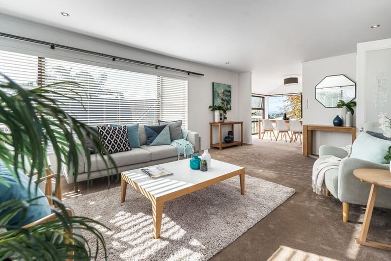Photo of property in 2/114 Ocean View Road, Northcote, Auckland, 0627