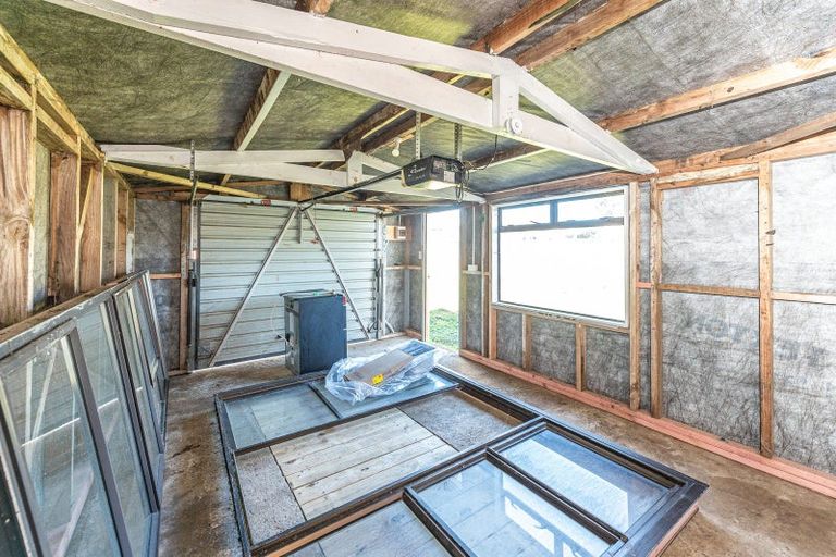 Photo of property in 4 Kupe Place, Castlecliff, Whanganui, 4501