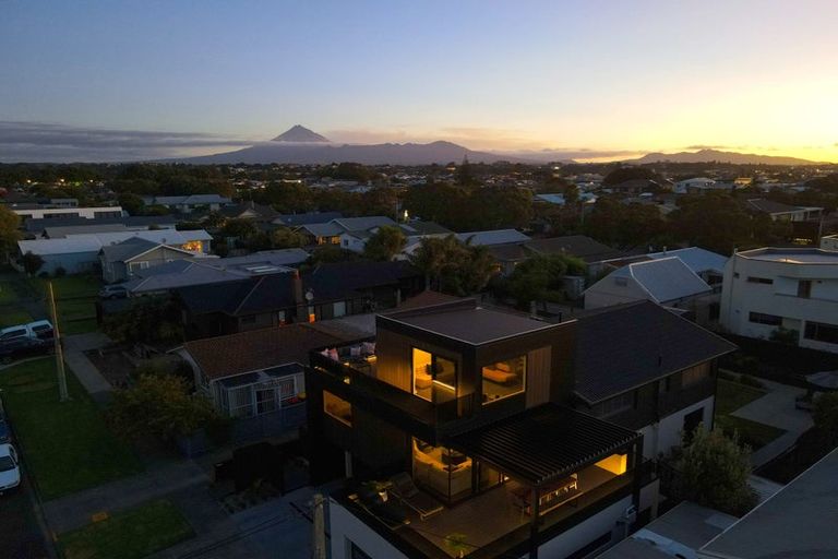 Photo of property in 10 Newton Street, Fitzroy, New Plymouth, 4312