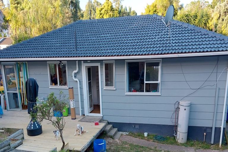 Photo of property in 10 Gerontius Glade, Torbay, Auckland, 0630