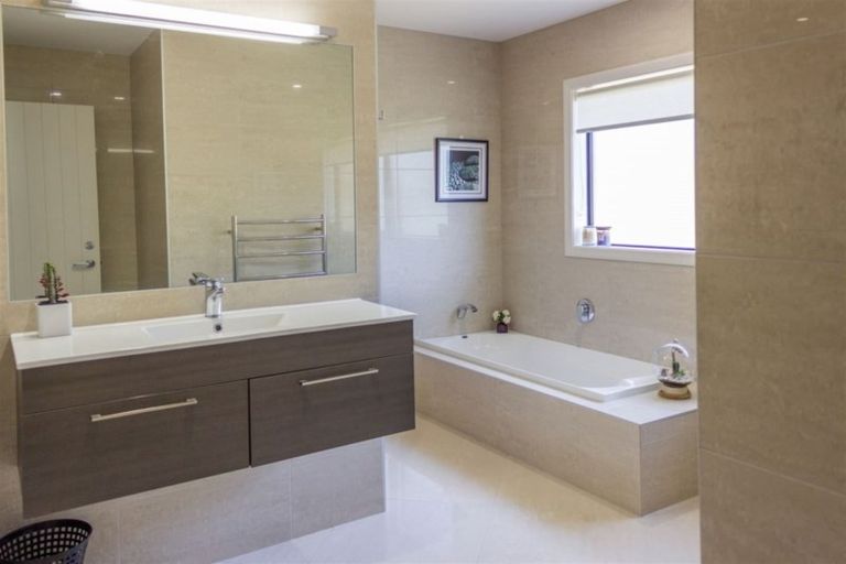 Photo of property in 14 Riverbank Drive, Kerikeri, 0230