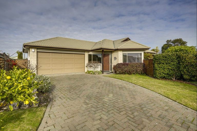 Photo of property in 10 Claridge Place, Taradale, Napier, 4112