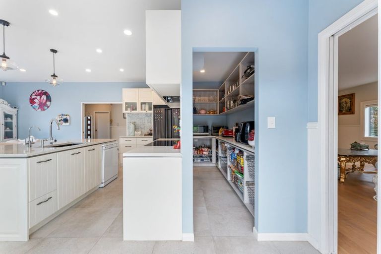 Photo of property in 17 Te Hoe Grove, Pinehill, Auckland, 0632