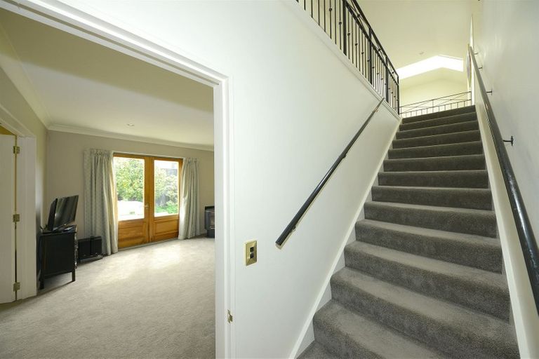 Photo of property in 95 Abberley Crescent, St Albans, Christchurch, 8014