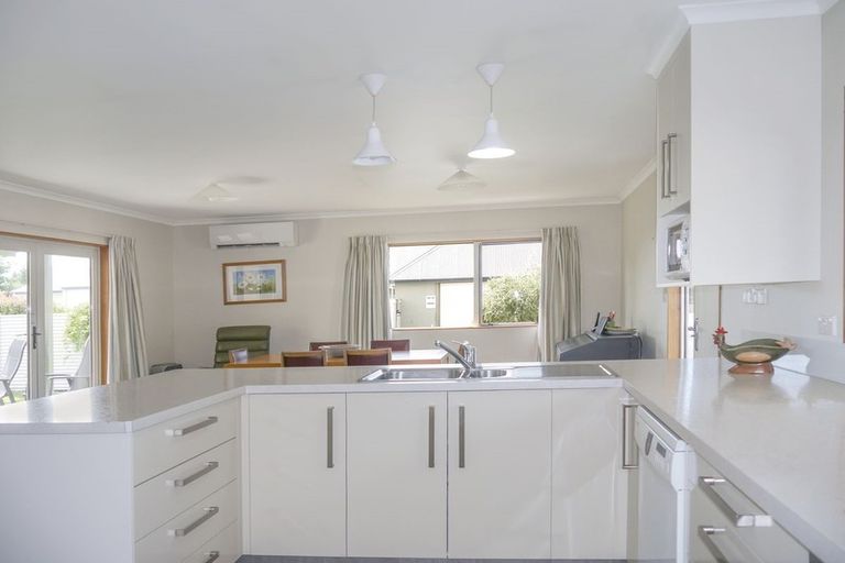 Photo of property in 21 Glencairn Road, Twizel, 7901