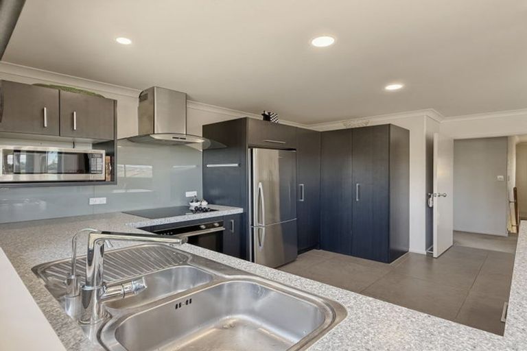 Photo of property in 18 Ko Place, Pyes Pa, Tauranga, 3112