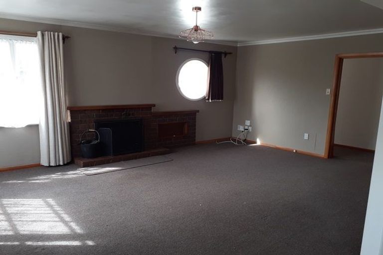 Photo of property in 12 Miles Place, Awapuni, Palmerston North, 4412