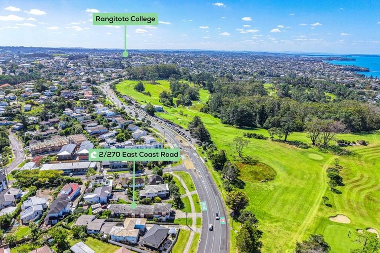 Photo of property in 2/270 East Coast Road, Forrest Hill, Auckland, 0620
