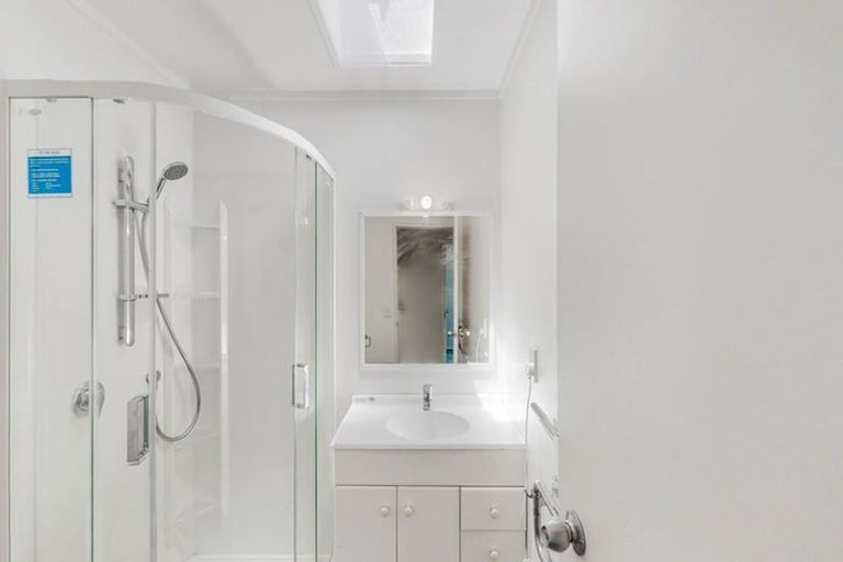 Photo of property in 22/8 Girton Terrace, Mount Cook, Wellington, 6021