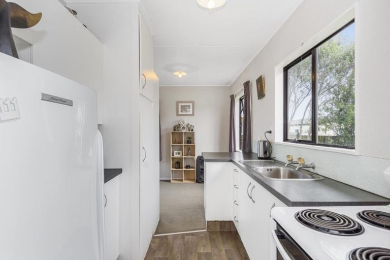 Photo of property in 215 Gravatt Road, Papamoa Beach, Papamoa, 3118