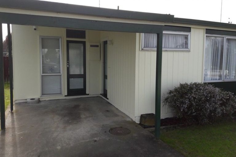 Photo of property in 77-81 Botanical Road, Takaro, Palmerston North, 4412