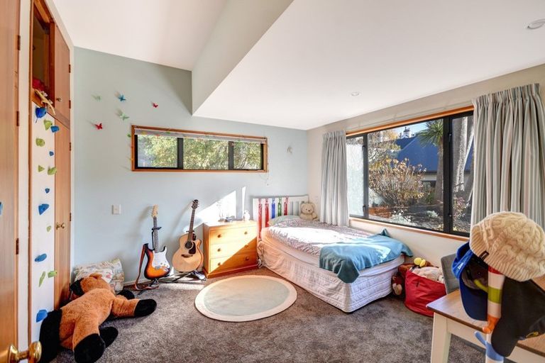 Photo of property in 12 Strathmore Crescent, Roslyn, Dunedin, 9010