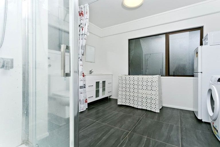 Photo of property in 57 Newhaven Terrace, Mairangi Bay, Auckland, 0630