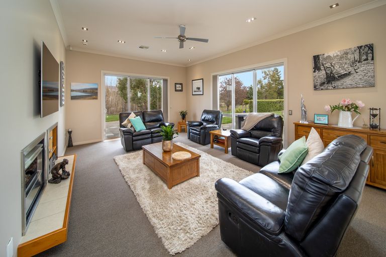 Photo of property in 60 Gilligans Gully Road, Alexandra, 9320