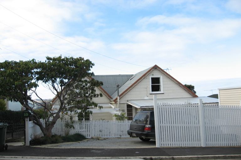 Photo of property in 15 Bruce Street, Roslyn, Dunedin, 9011