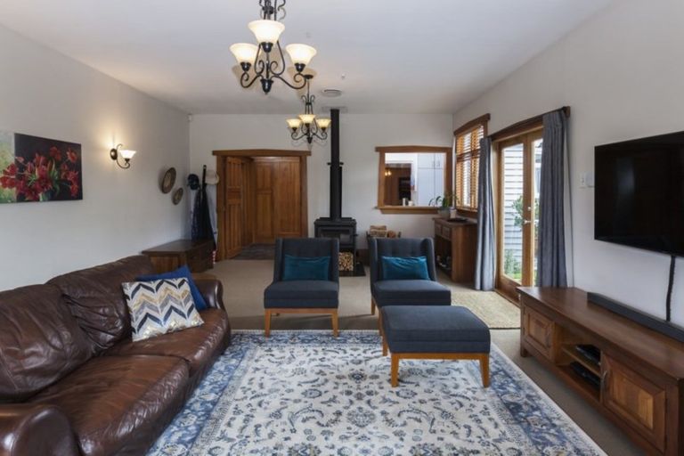 Photo of property in 32 Windermere Road, Papanui, Christchurch, 8053