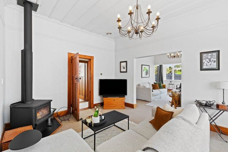 Photo of property in 420 Devon Street East, Strandon, New Plymouth, 4312