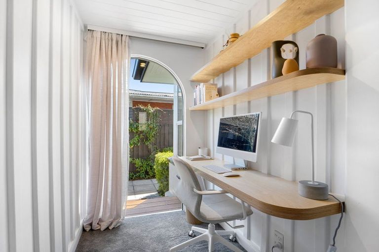 Photo of property in 210 Wairakei Road, Bryndwr, Christchurch, 8053