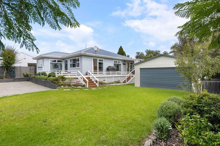 Photo of property in 114 Everitt Crescent, Whangamata, 3620