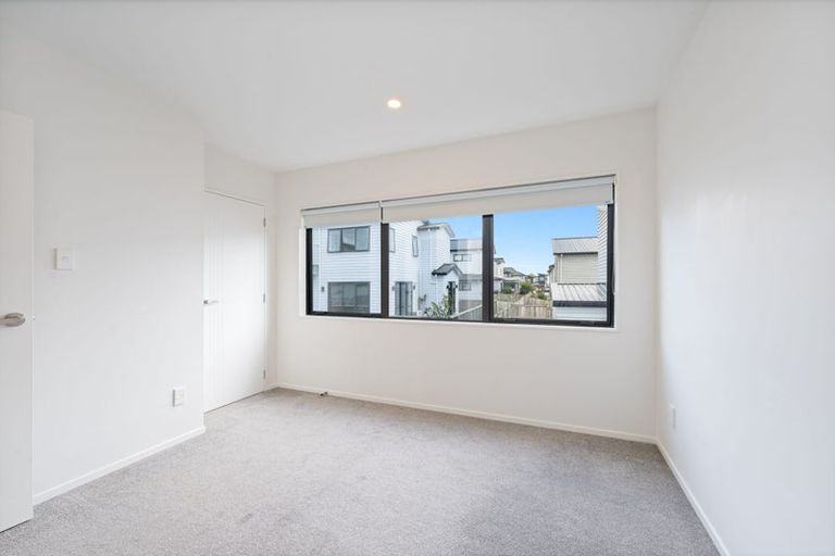 Photo of property in 46 Turret Lane, Hobsonville, Auckland, 0616