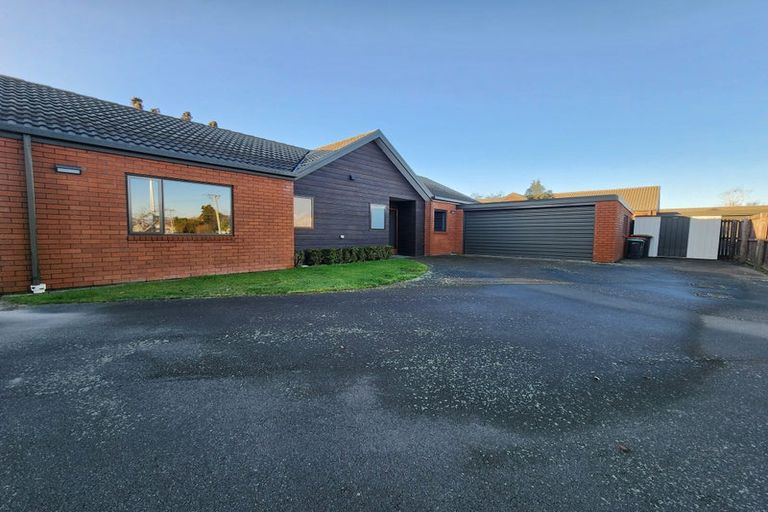 Photo of property in 51 Munro Street, Redwood, Christchurch, 8051