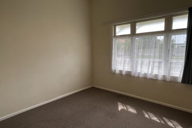 Photo of property in 12 Joseph Street, West End, Palmerston North, 4412