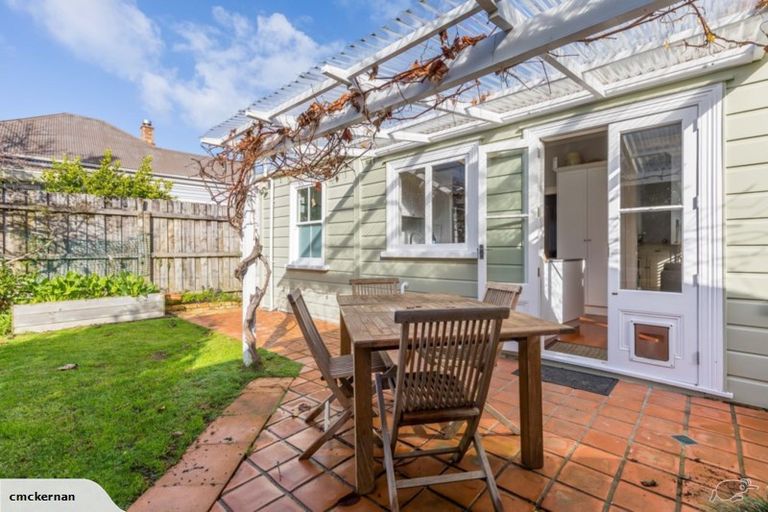 Photo of property in 12 Wynyard Road, Mount Eden, Auckland, 1024