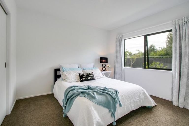 Photo of property in 71 Mcelwee Street, Jervoistown, Napier, 4112