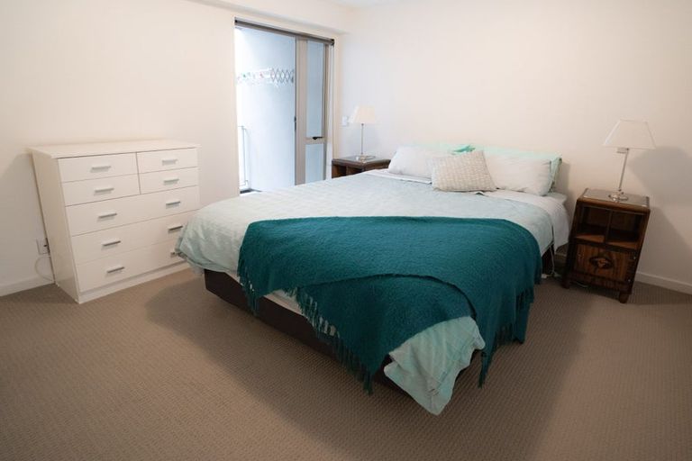 Photo of property in Aqua, 7/74 Oriental Parade, Oriental Bay, Wellington, 6011