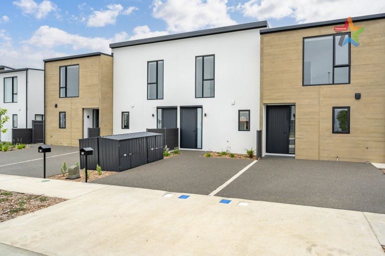 Photo of property in 71 Pipi Place, Levin, 5510