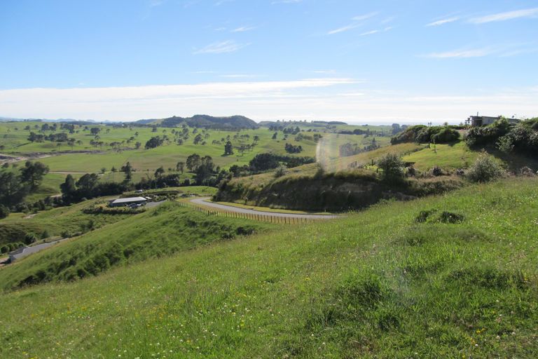 Photo of property in 215 Forest Road, Oruanui, Taupo, 3384