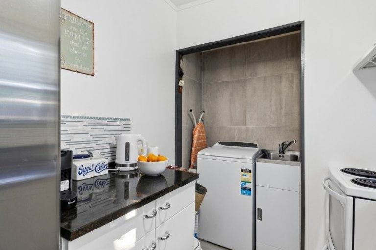 Photo of property in 19/100 River Road, Hamilton East, Hamilton, 3216