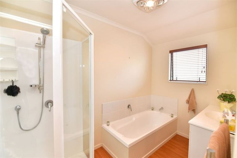 Photo of property in 4 Langton Road, Stanmore Bay, Whangaparaoa, 0932