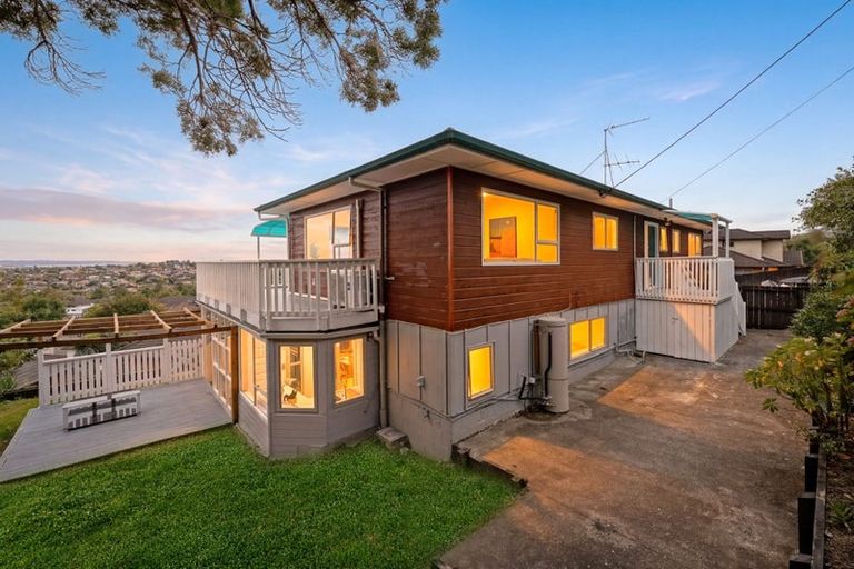 Photo of property in 281 Sturges Road, Henderson Valley, Auckland, 0612