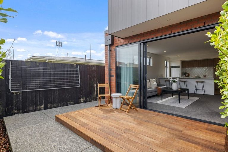 Photo of property in 52a Picton Avenue, Riccarton, Christchurch, 8011