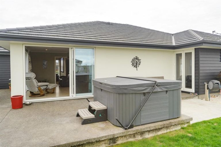 Photo of property in 19 George Street, Bulls, 4818